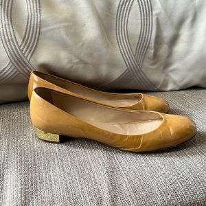 Tan parent leather J Crew flats with gold heel! ⭐️